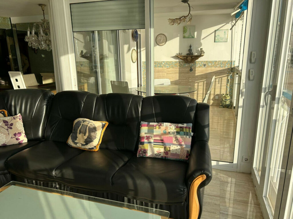 Middle Floor Apartment Benidorm Alicante - image 10