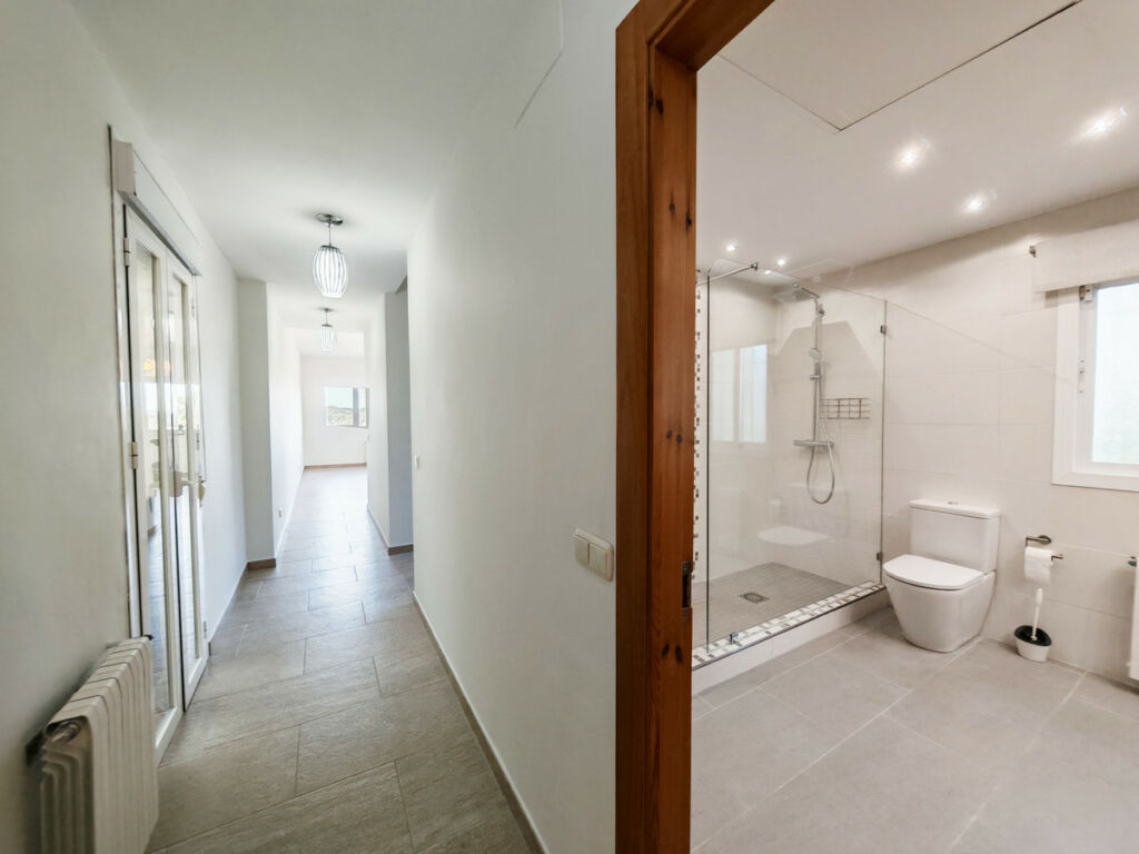 Detached Villa Sotogrande Alto Cádiz - image 10