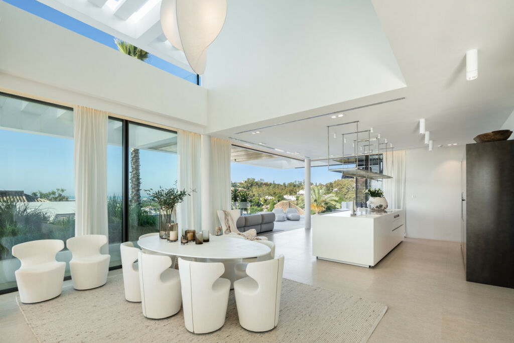 Detached Villa La Quinta Málaga - image 10