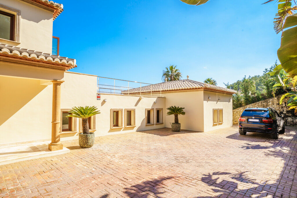 Detached Villa Javea Alicante - image 10