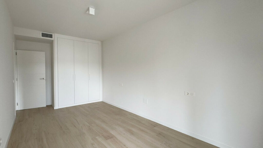 Middle Floor Apartment Nueva Andalucía Málaga - image 10