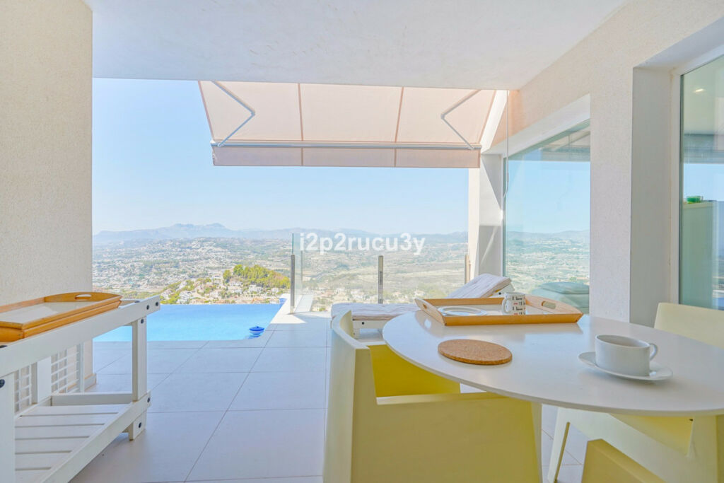 Detached Villa Cumbre del Sol Alicante - image 10