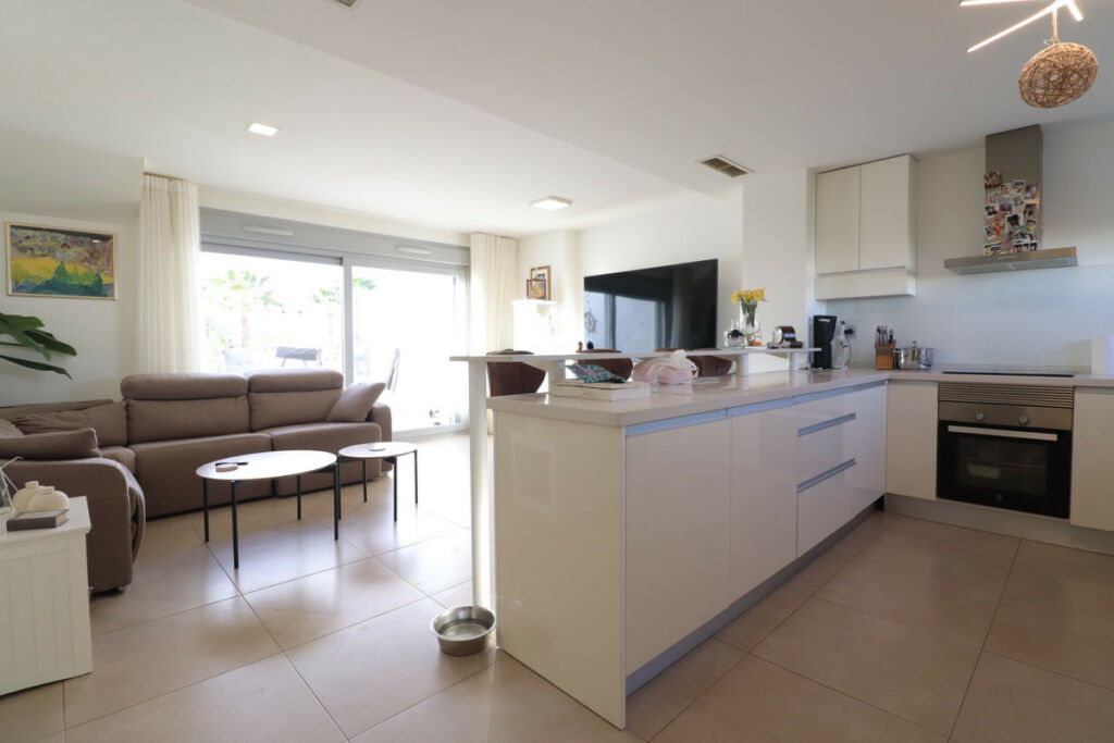 Ground Floor Apartment Los Montesinos Alicante - image 10
