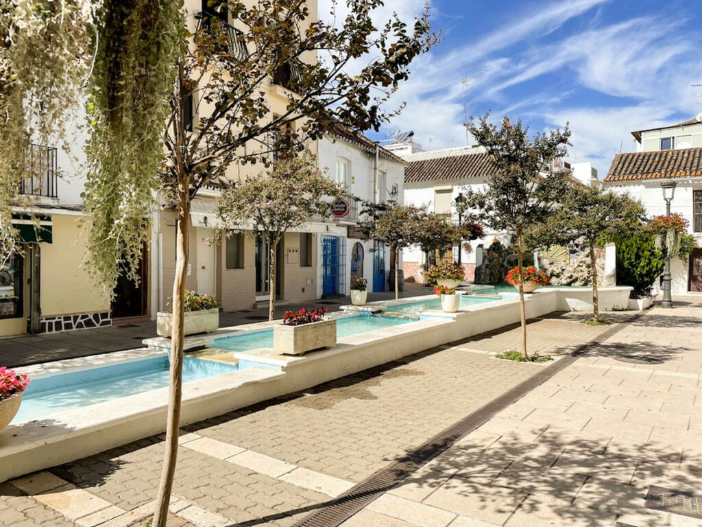 Residential Plot Estepona Málaga - image 11