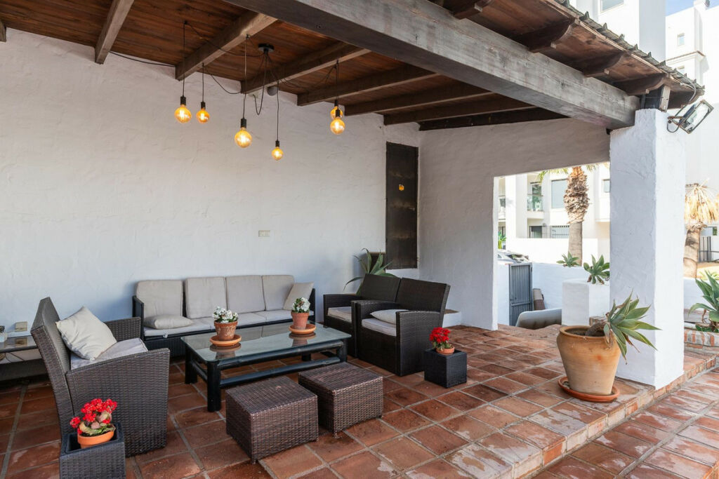 Townhouse Estepona Málaga - image 11