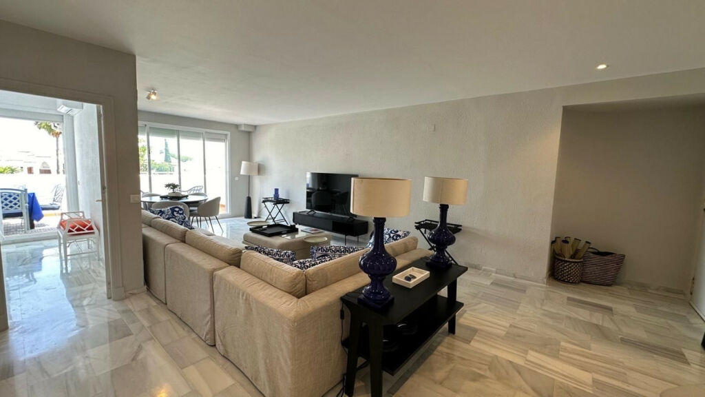 Penthouse Duplex Estepona Málaga - image 11