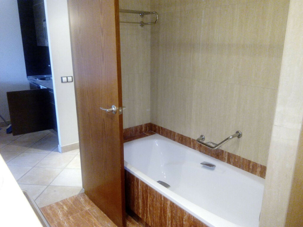 Middle Floor Apartment Bel Air Málaga - image 11