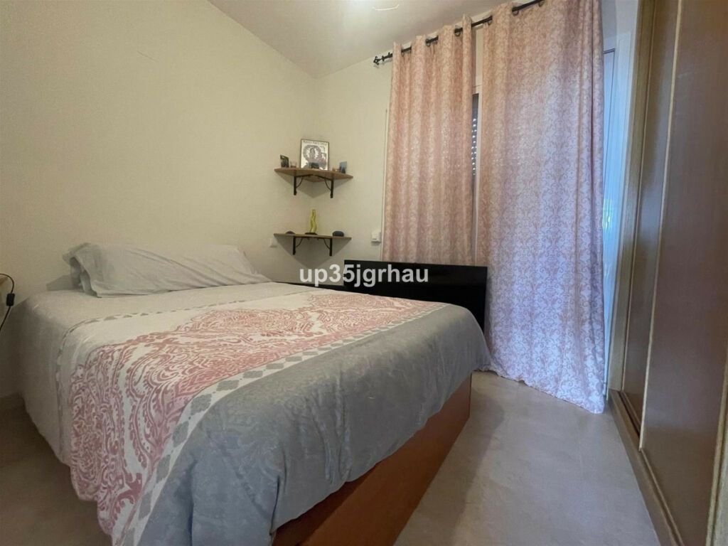 Penthouse Selwo Málaga - image 11