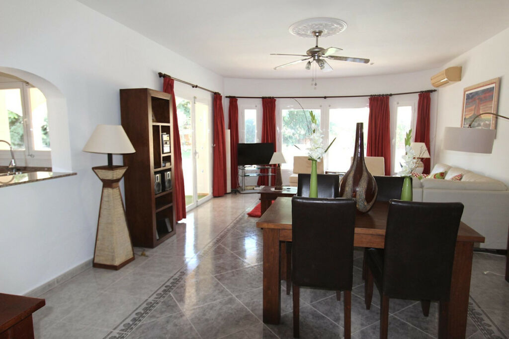 Detached Villa Calpe Alicante - image 11