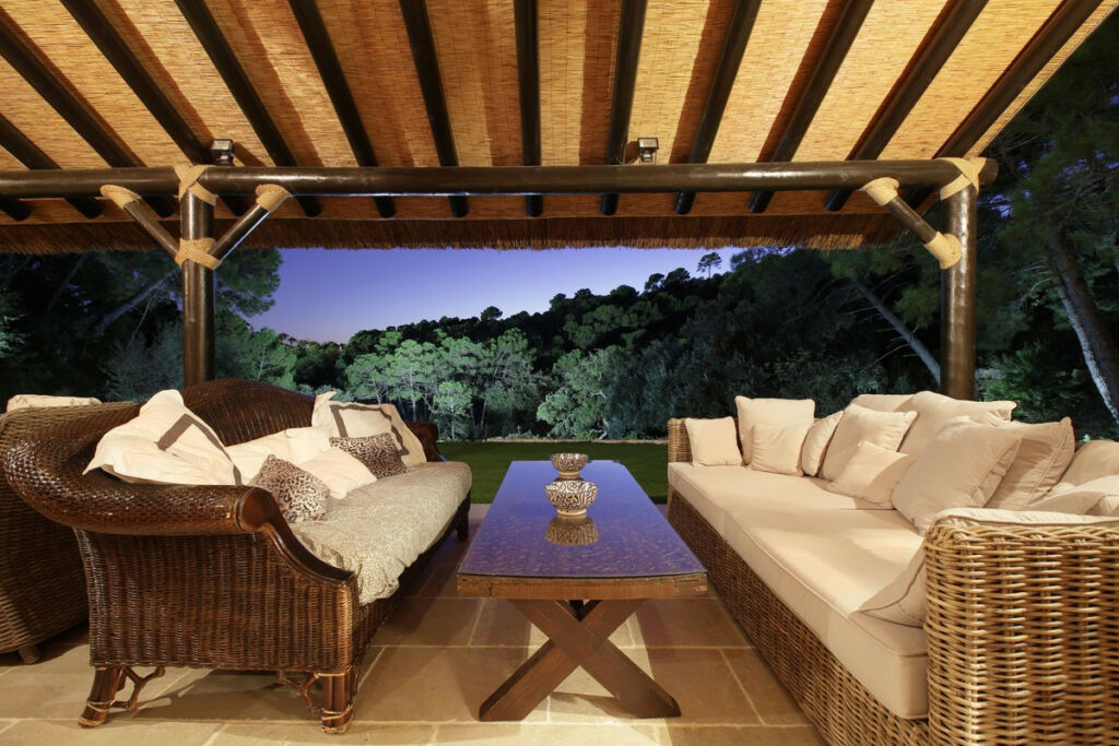 Detached Villa Benahavís Málaga - image 11
