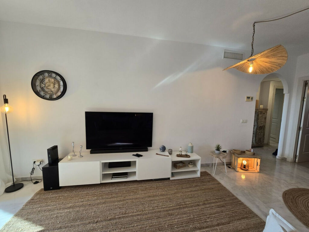 Middle Floor Apartment Reserva de Marbella Málaga - image 11