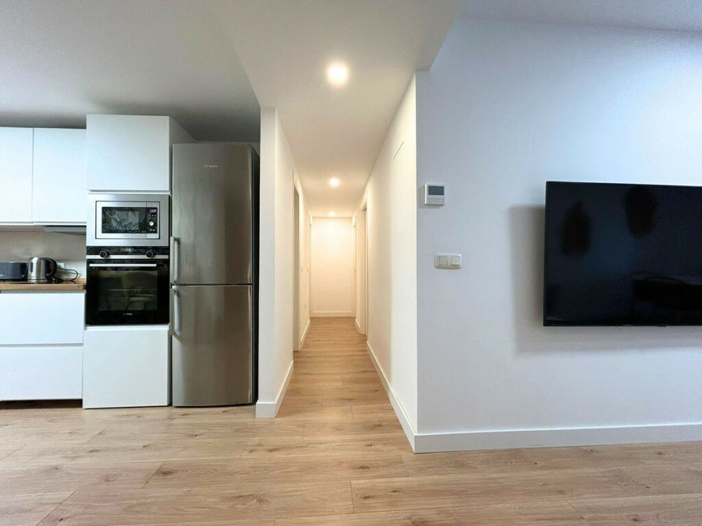 Middle Floor Apartment Los Boliches Málaga - image 11