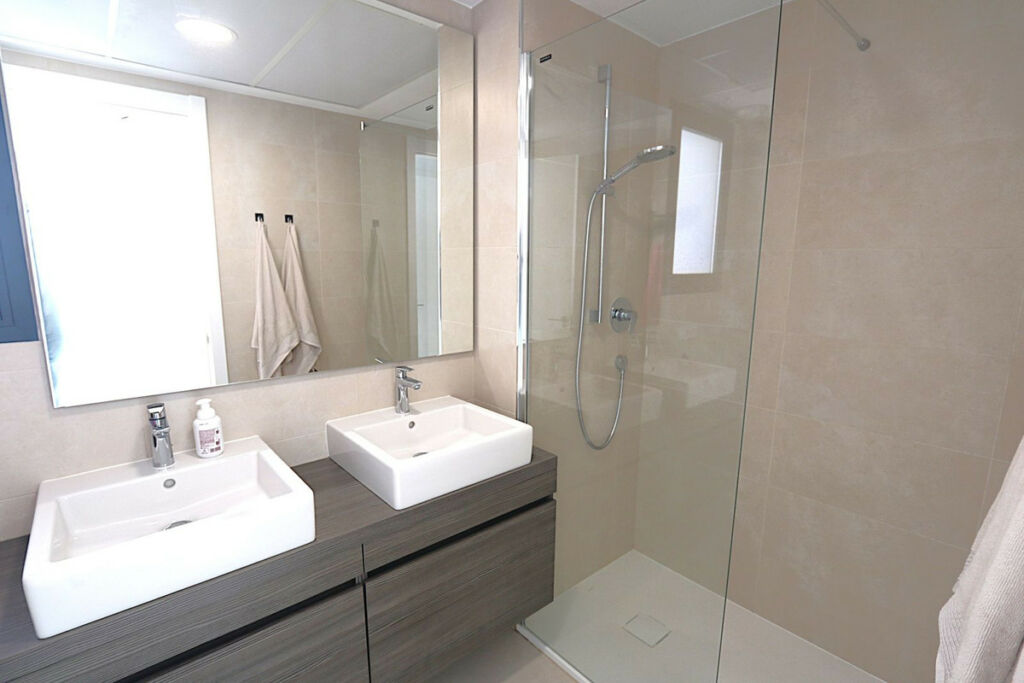 Penthouse Duplex Carvajal Málaga - image 9