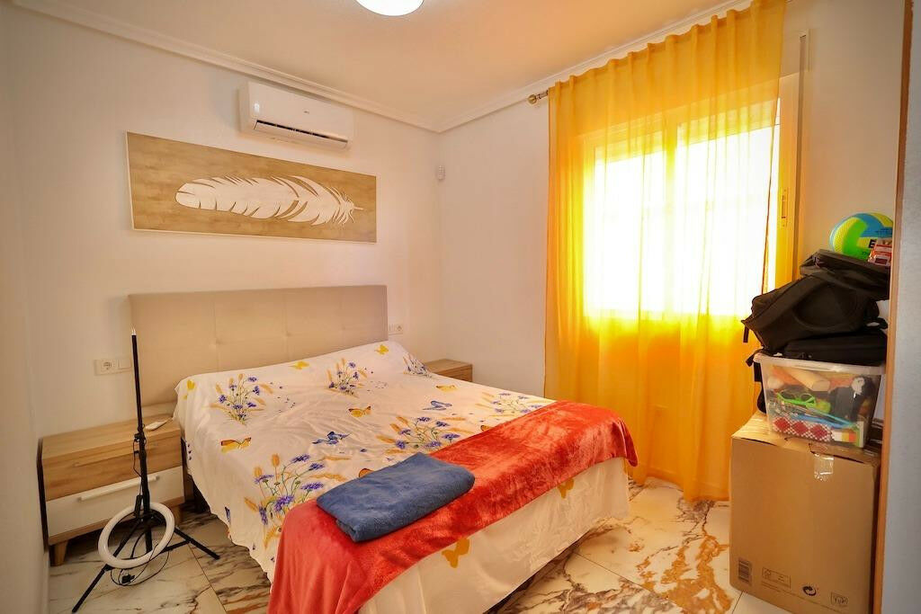 Detached Villa San Miguel de Salinas Alicante - image 12