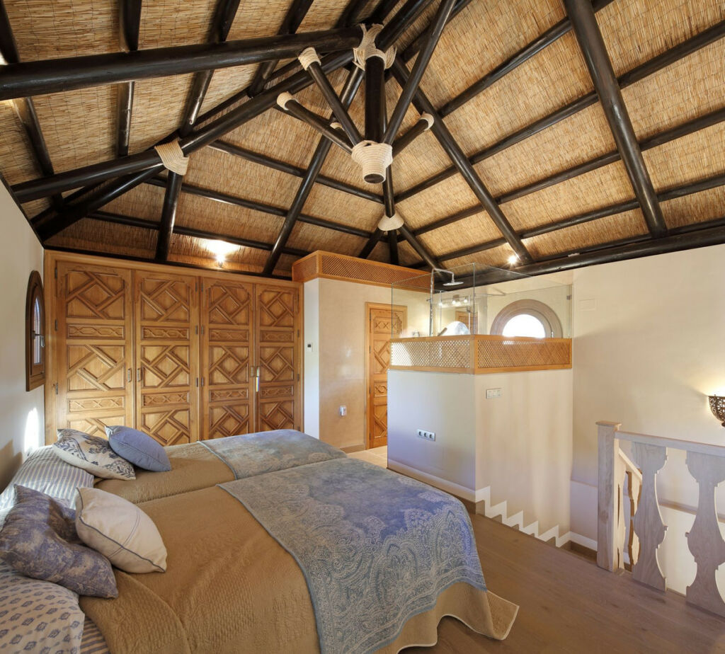 Detached Villa Benahavís Málaga - image 12