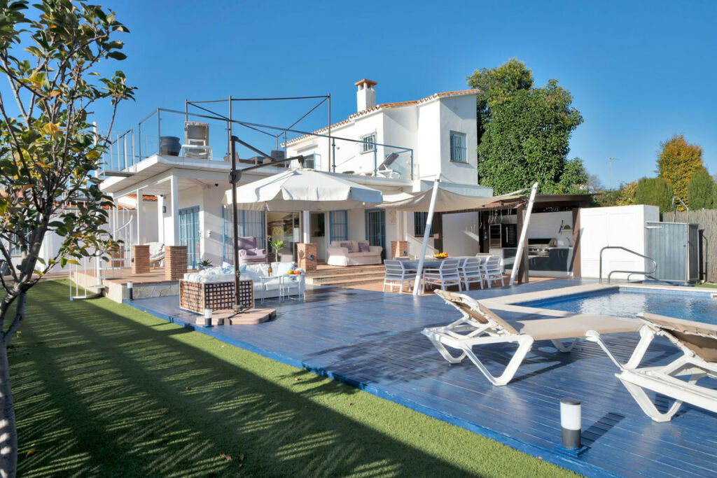 Detached Villa San Pedro de Alcántara Málaga - image 8