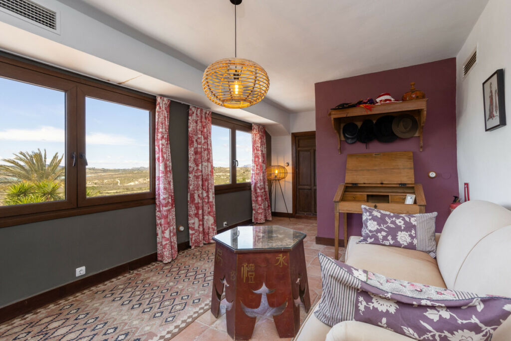 Detached Villa San Miguel de Salinas Alicante - image 12