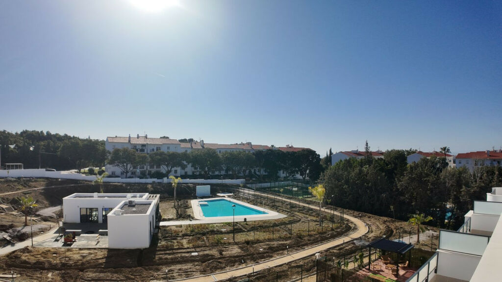 Penthouse Estepona Málaga - image 12
