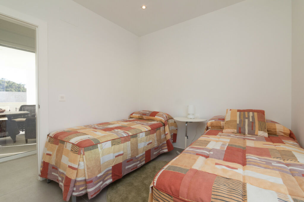 Detached Villa Aspe Alicante - image 12