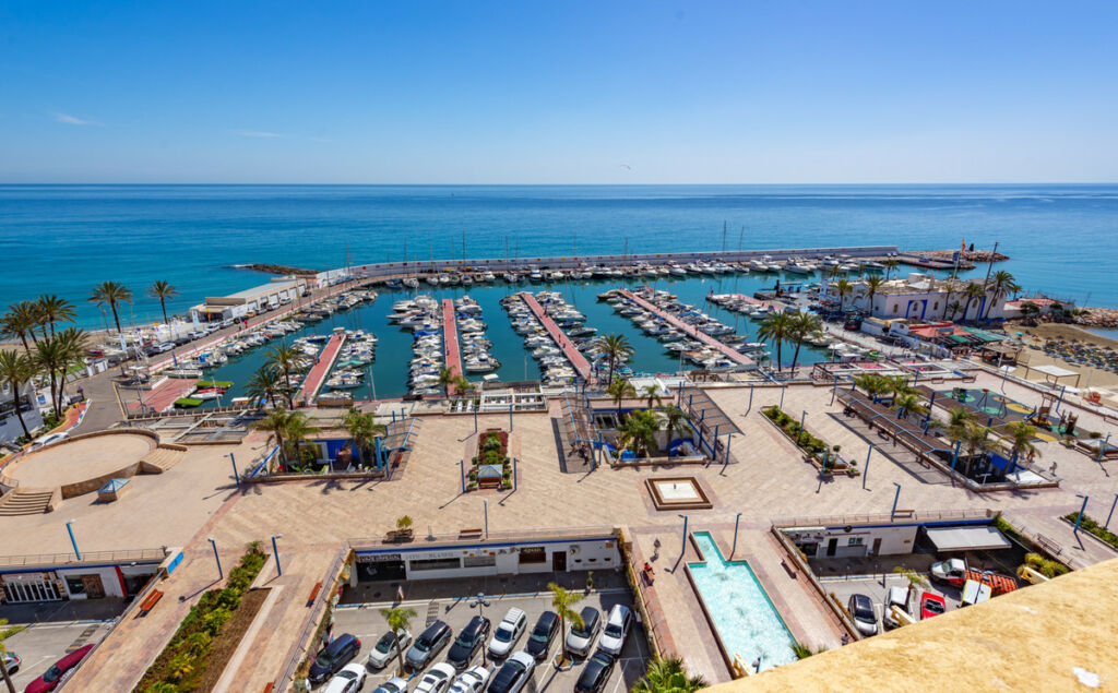 Middle Floor Studio Marbella Málaga - image 12