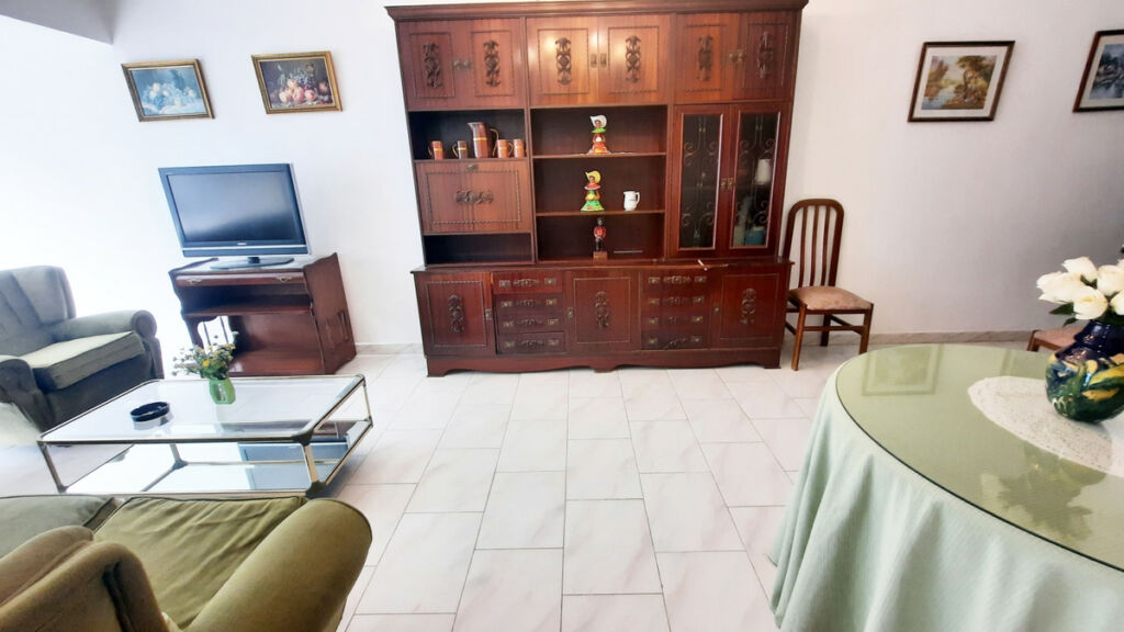 Middle Floor Apartment Fuengirola Málaga - image 12