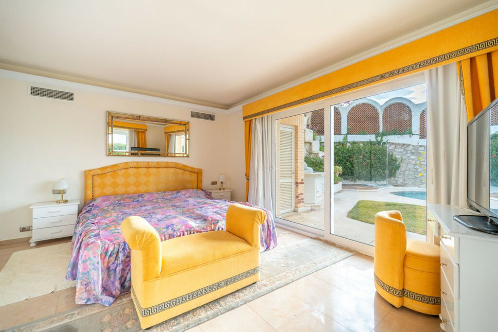 Detached Villa Benalmadena Málaga - image 12
