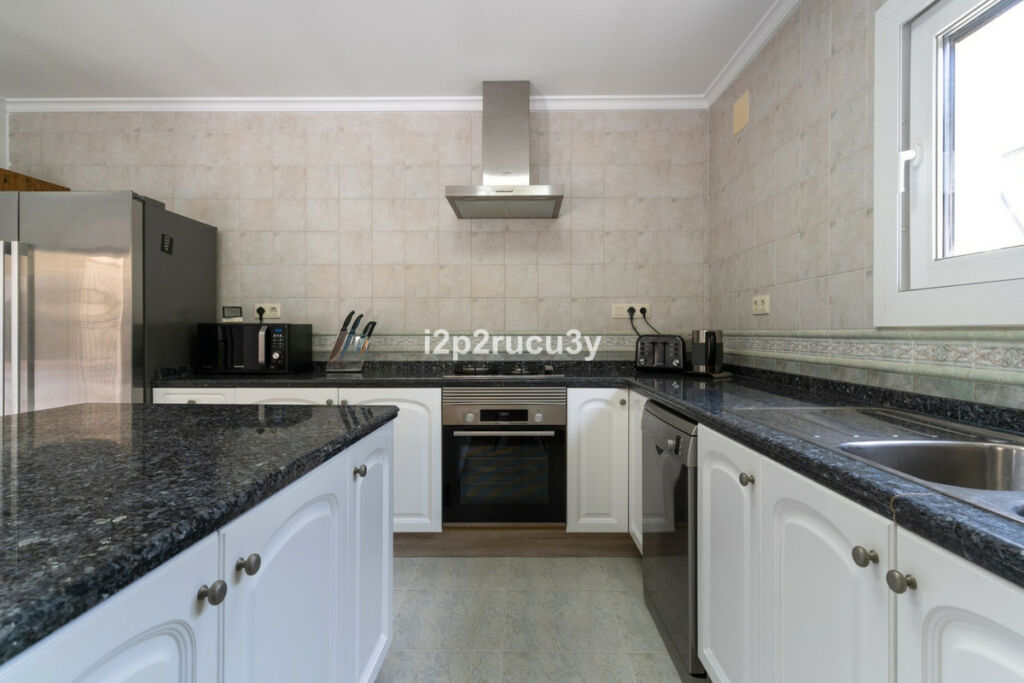 Detached Villa Moraira Alicante - image 12