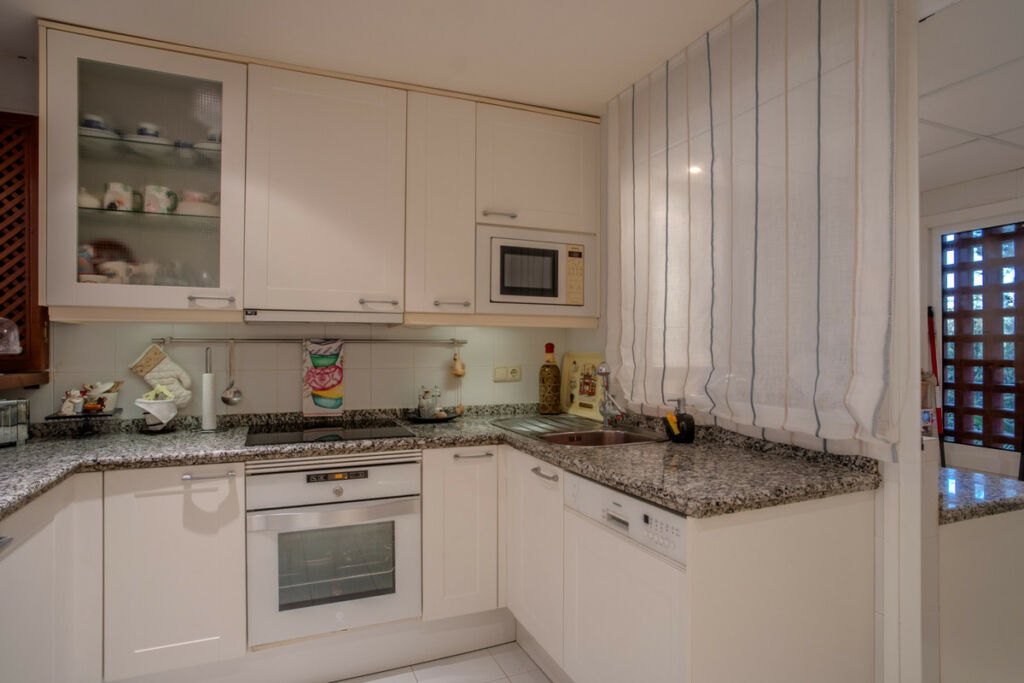 Penthouse Duplex Estepona Málaga - image 12