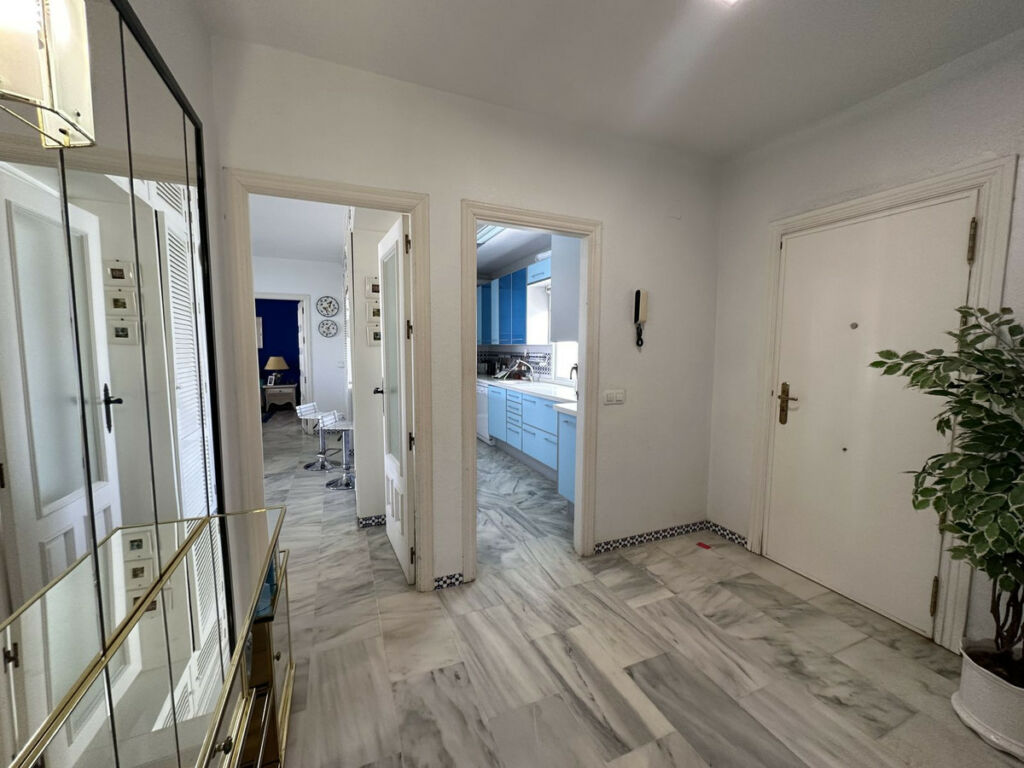 Penthouse Fuengirola Málaga - image 12