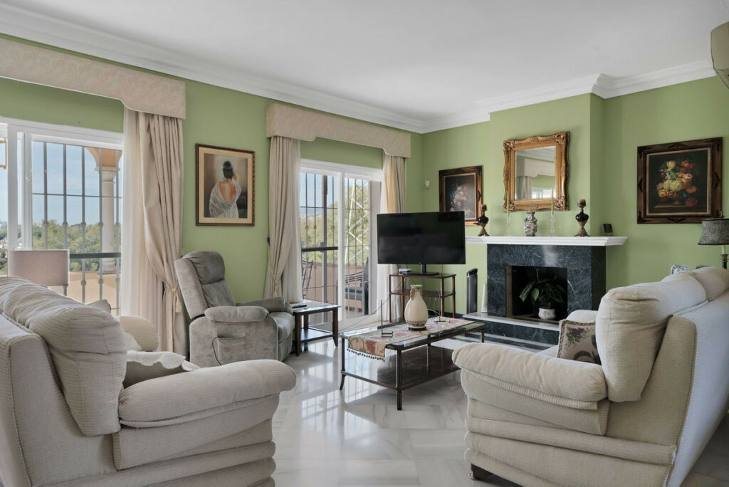 Detached Villa San Pedro de Alcántara Málaga - image 12