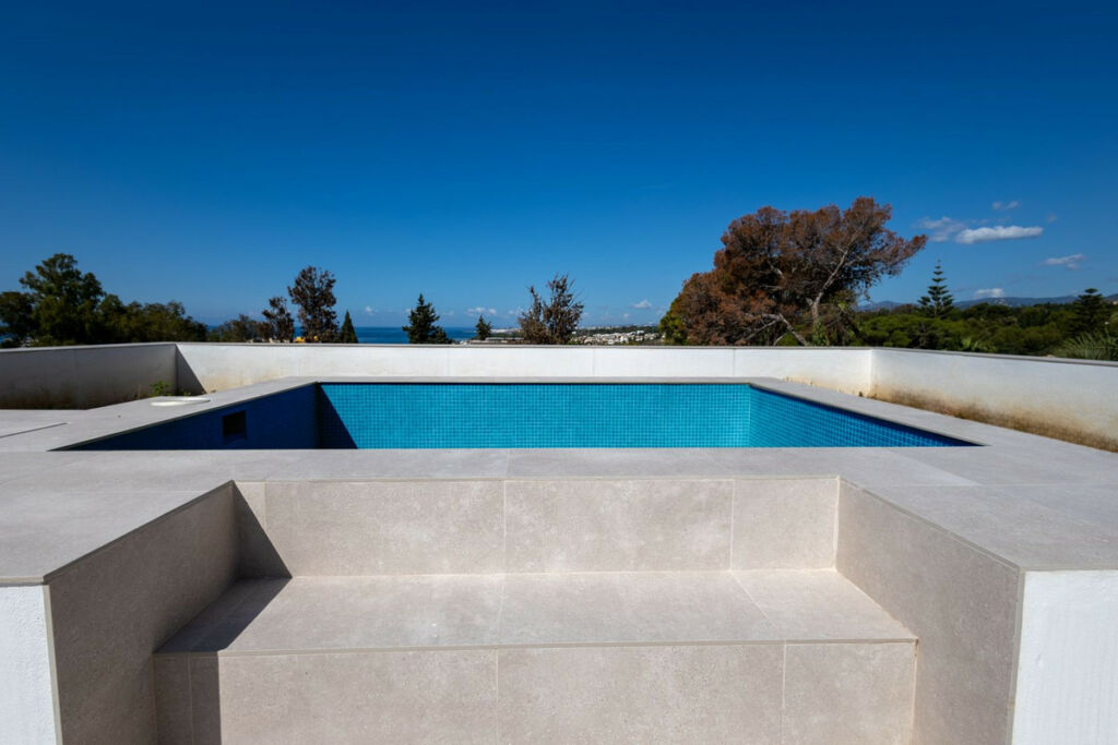Detached Villa The Golden Mile Málaga - image 13