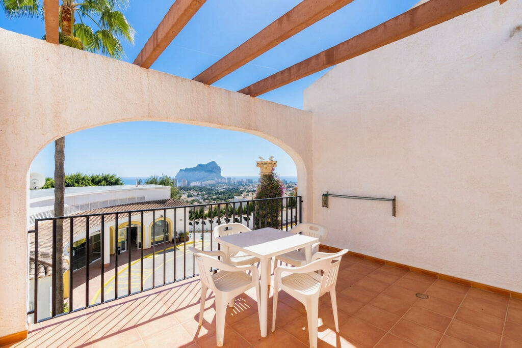 Townhouse Calpe Alicante - image 3