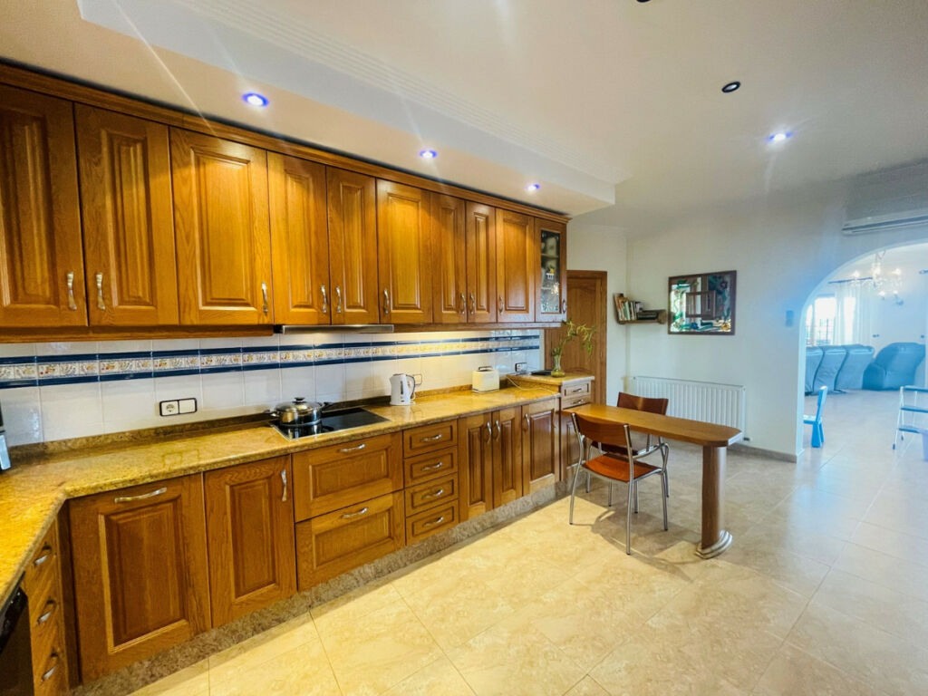 Detached Villa Altea Alicante - image 13