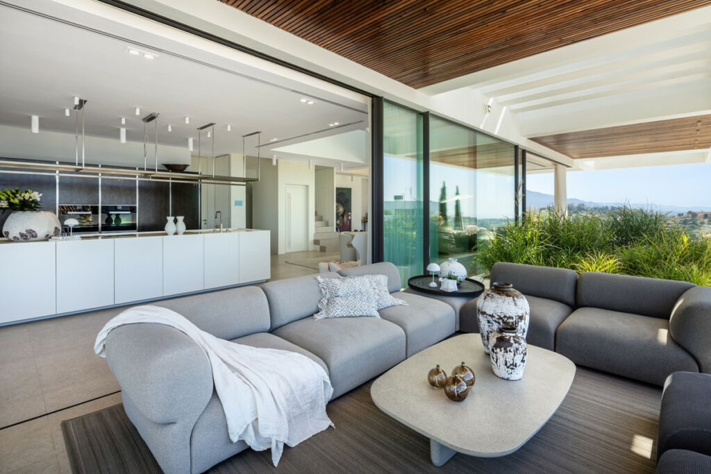 Detached Villa La Quinta Málaga - image 13