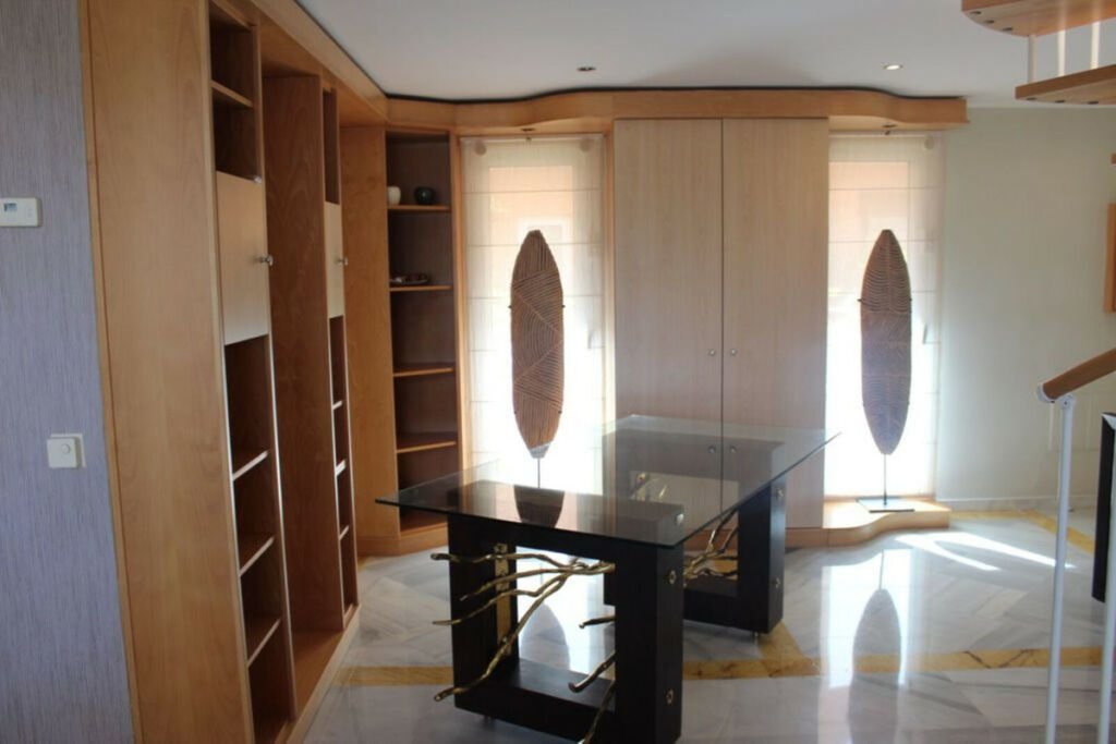 Penthouse Nueva Andalucía Málaga - image 13