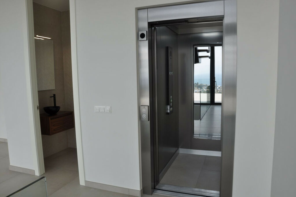 Detached Villa Benissa Coast Alicante - image 13