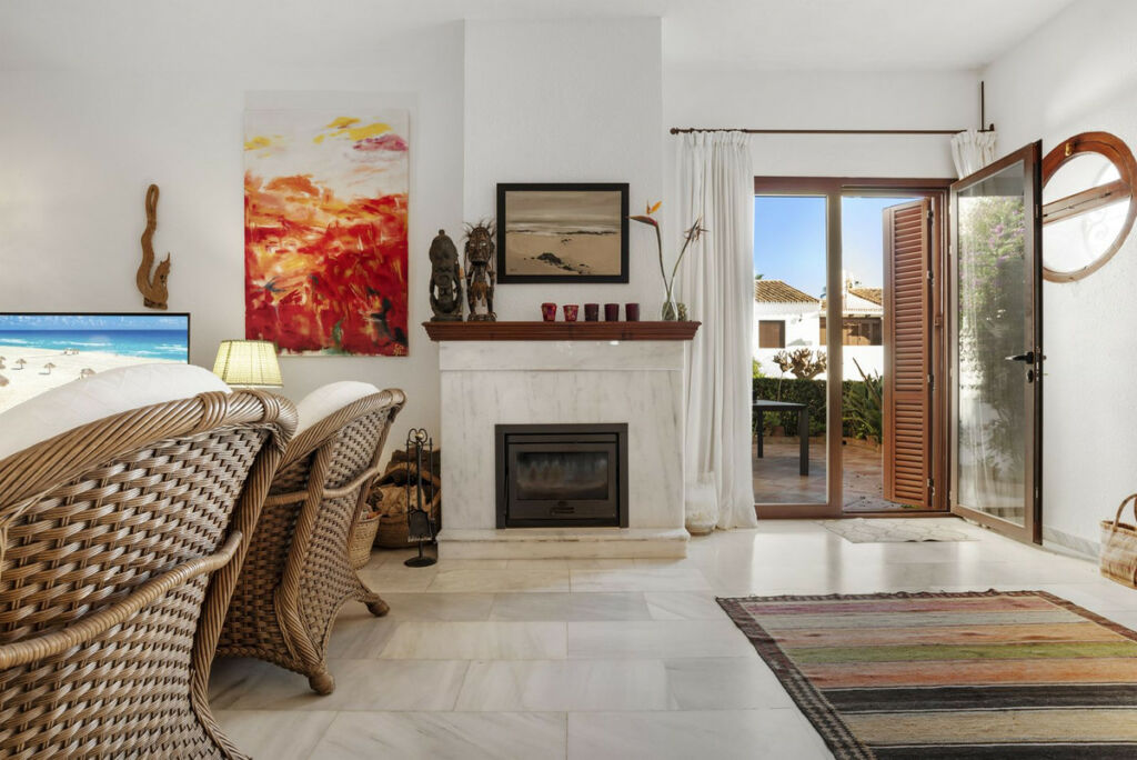 Townhouse Estepona Málaga - image 13