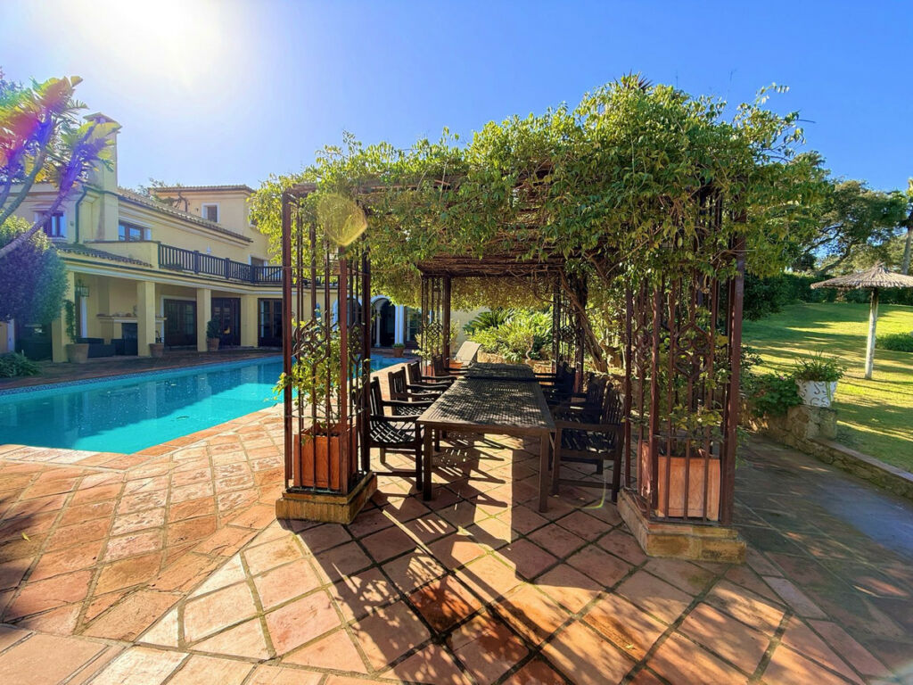 Detached Villa Sotogrande Alto Cádiz - image 13