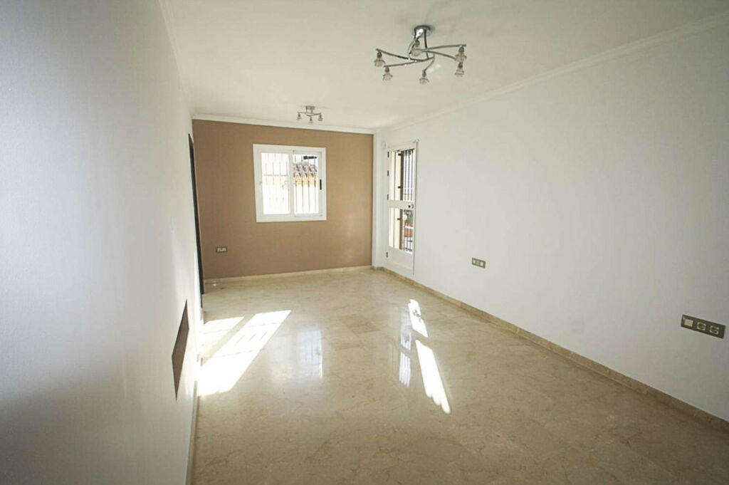 Detached Villa Benalmadena Málaga - image 13
