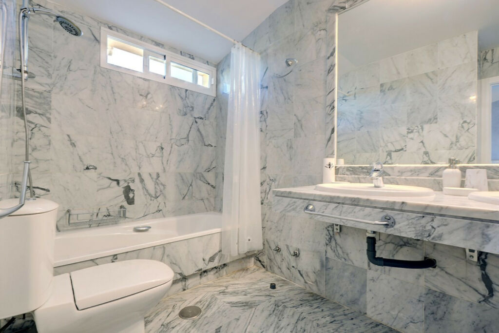 Penthouse Bahía de Marbella Málaga - image 13