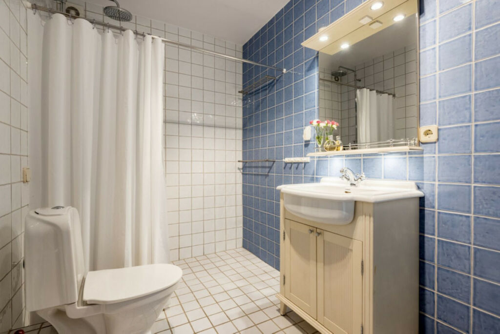 Middle Floor Apartment Atalaya Málaga - image 13