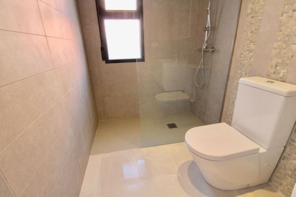 Detached Villa Aspe Alicante - image 13