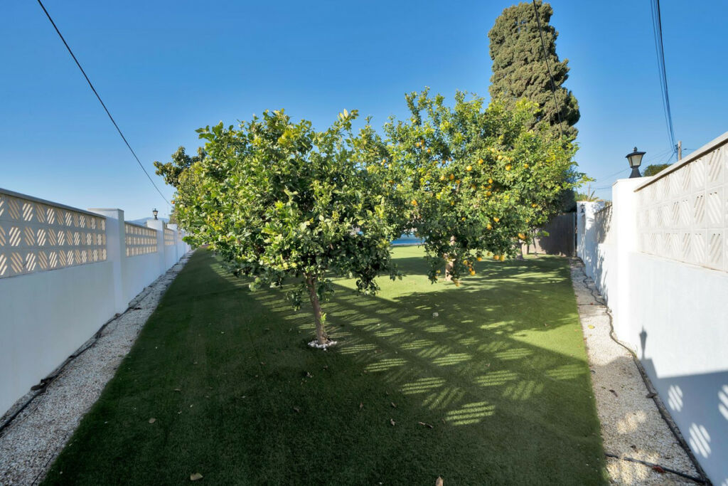 Detached Villa San Pedro de Alcántara Málaga - image 14