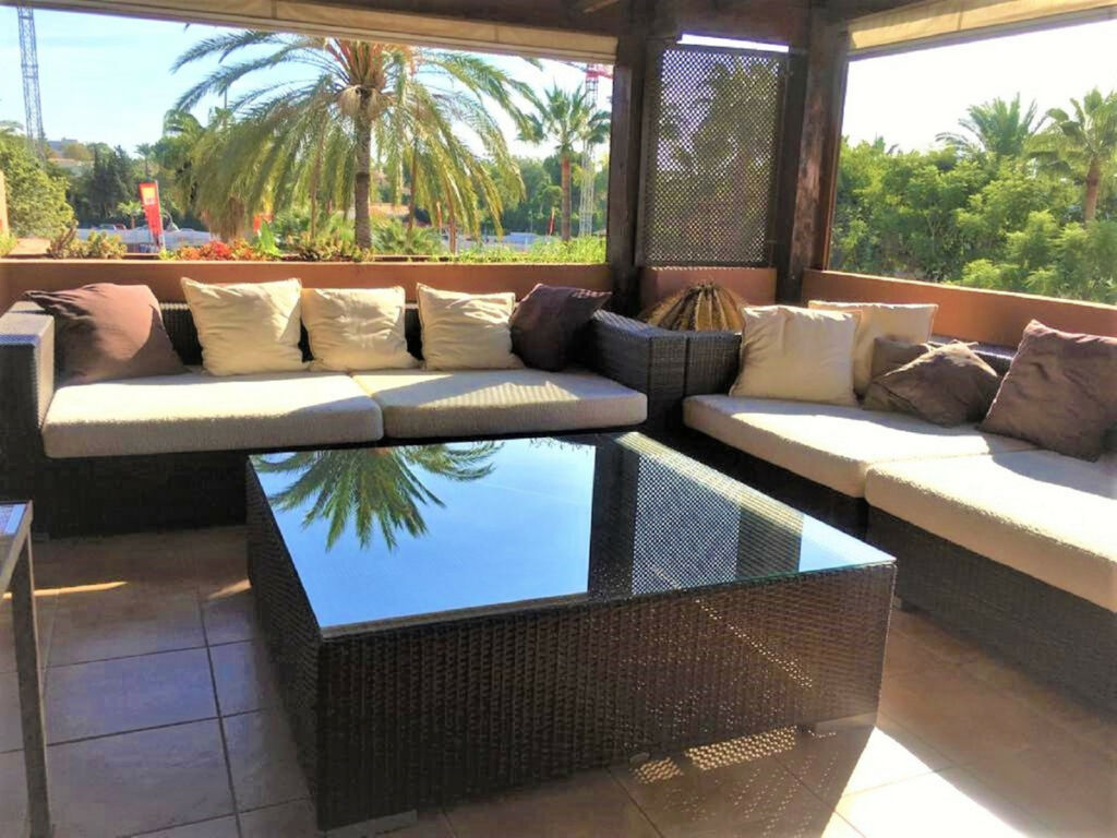 Penthouse Puerto Banús Málaga - image 13