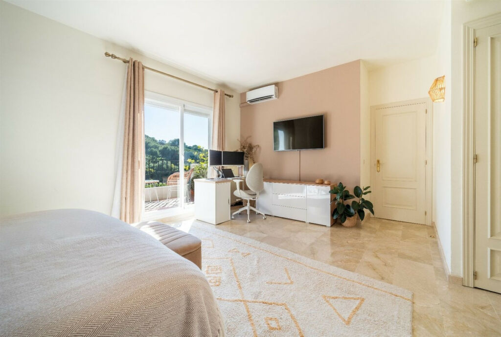 Penthouse Duplex La Quinta Málaga - image 13