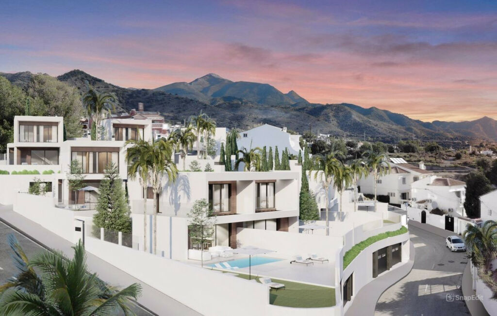 Detached Villa Nerja Málaga - image 13