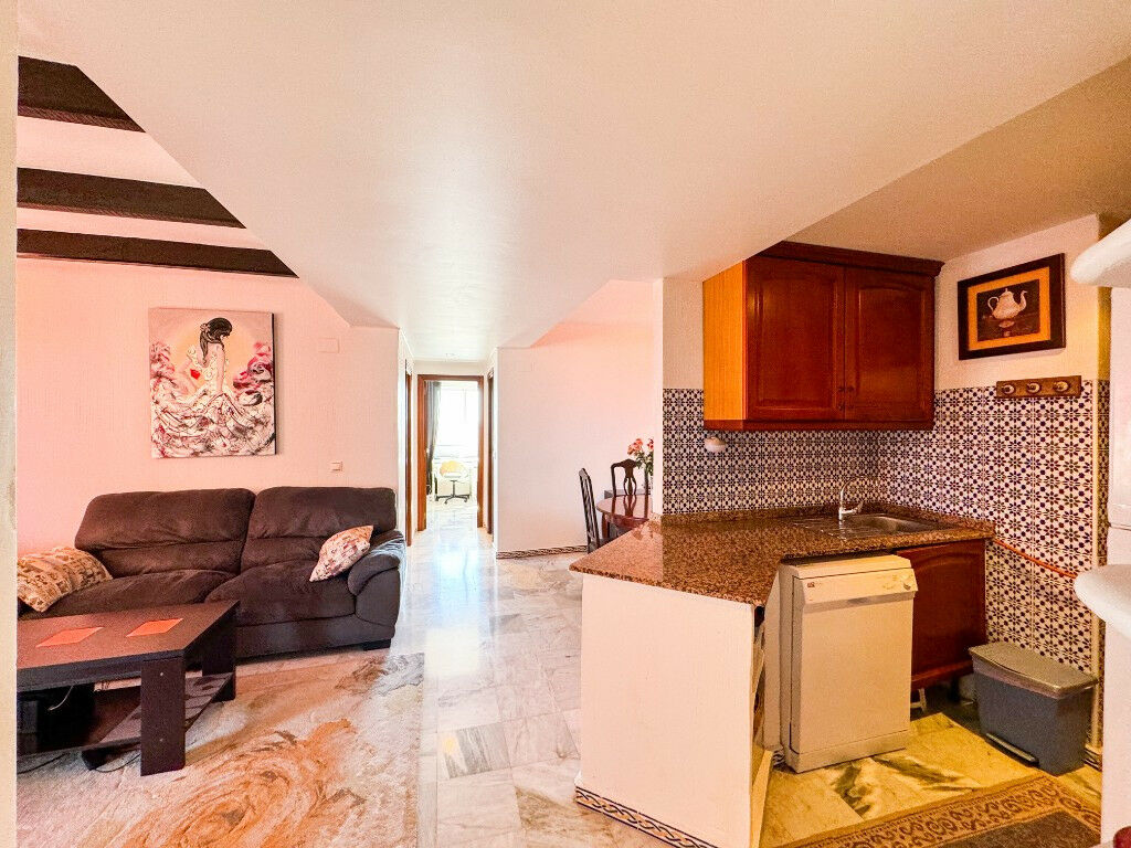 Middle Floor Apartment Torrevieja Alicante - image 13