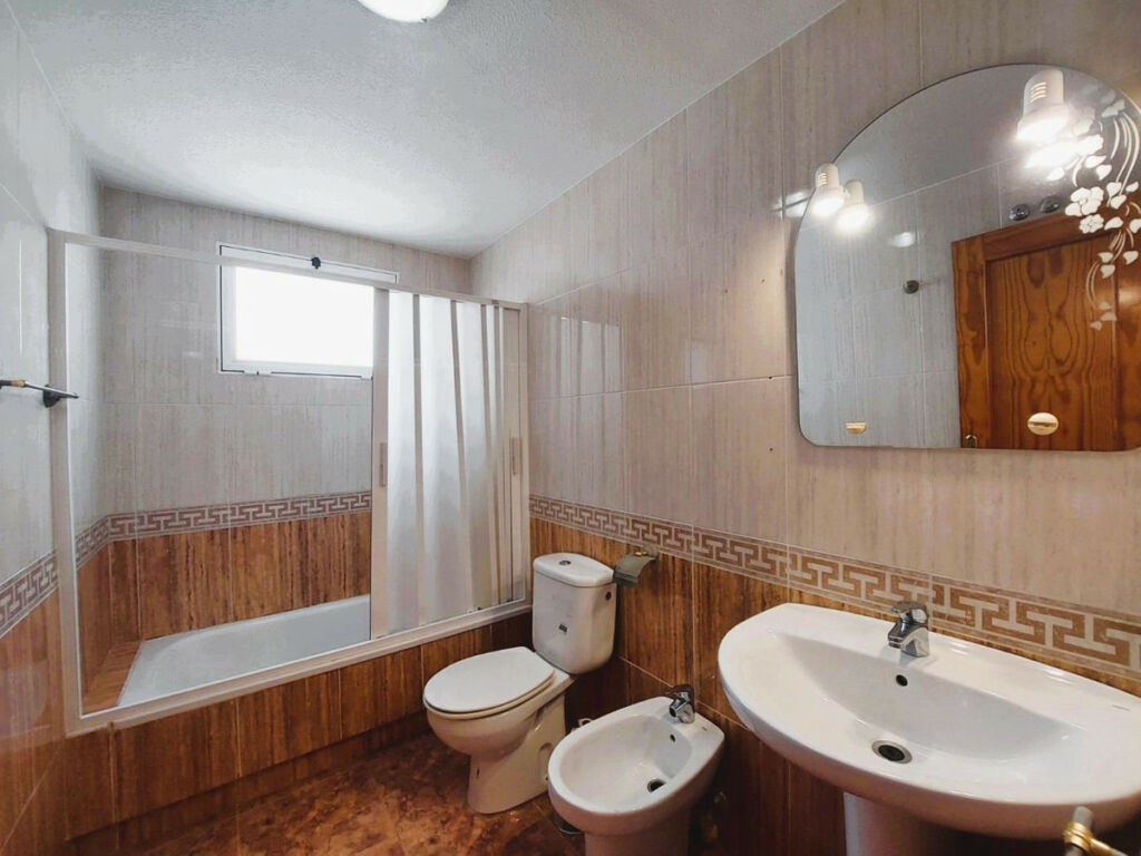 Townhouse Los Altos Alicante - image 16