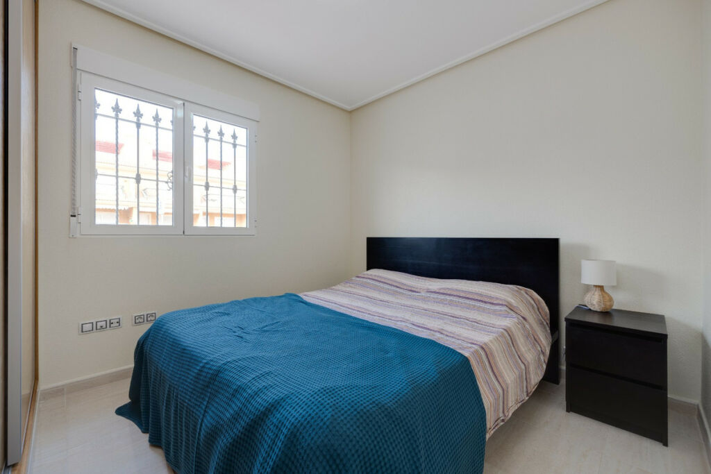 Townhouse Los Dolses Alicante - image 14
