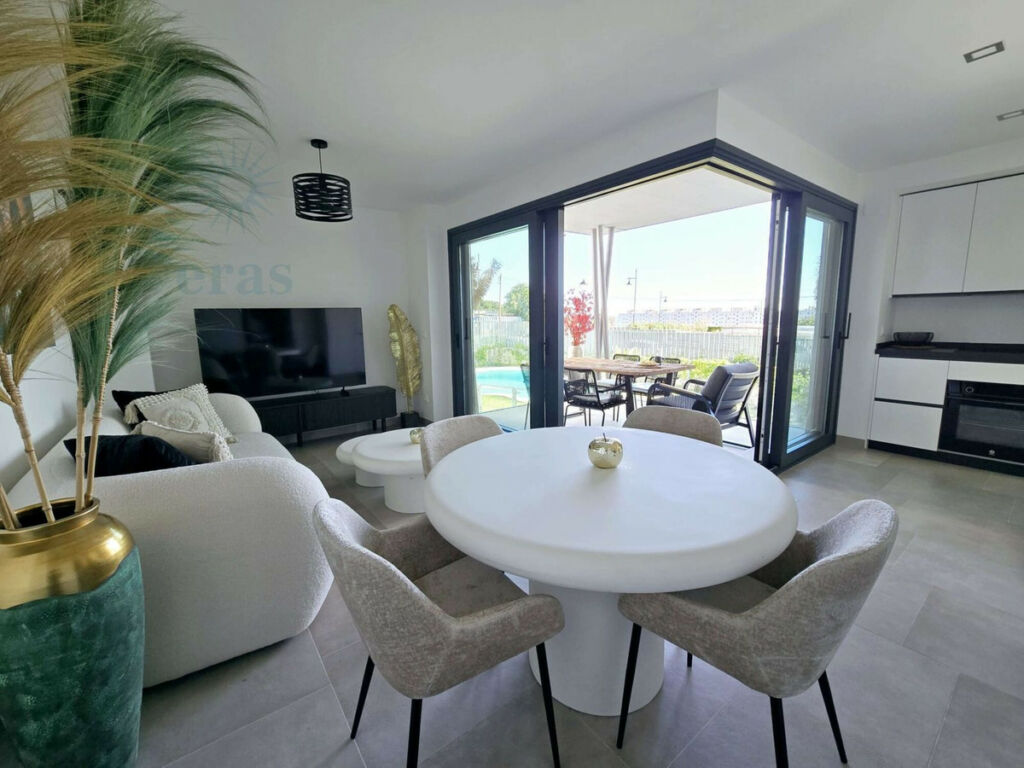 Middle Floor Apartment Fuengirola Málaga - image 14